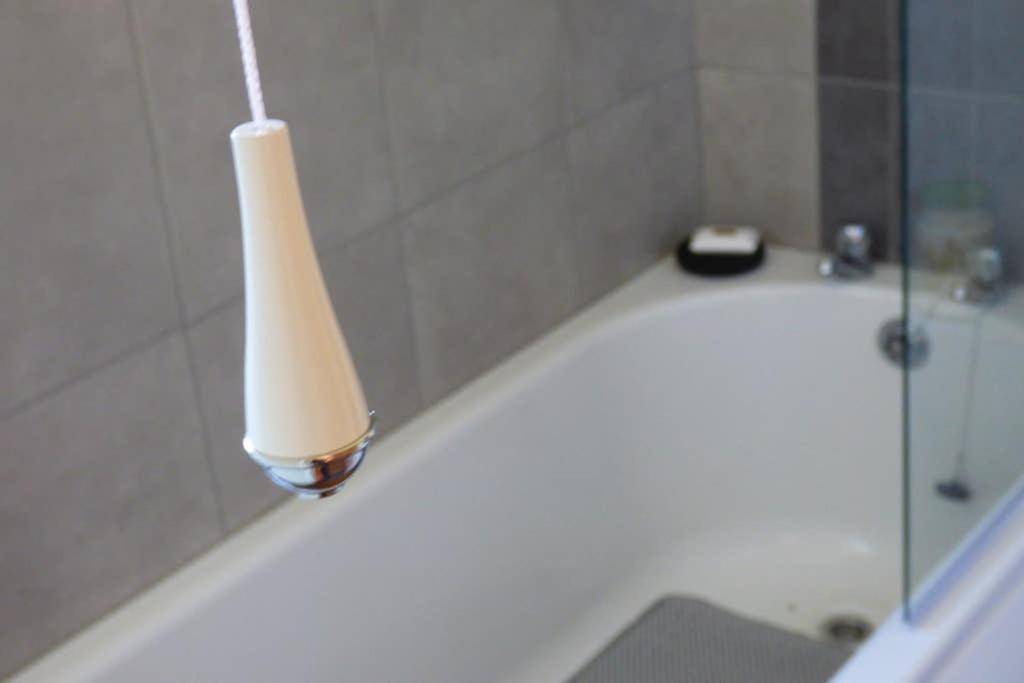 Cosy Rural Self Catering Annex Apartamento Magherafelt Exterior foto